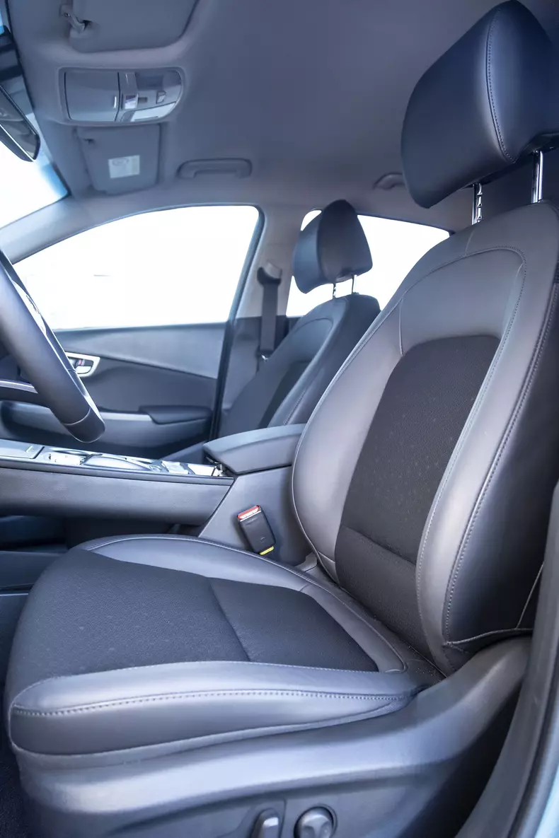 Hyundai-Kona-Electric-31