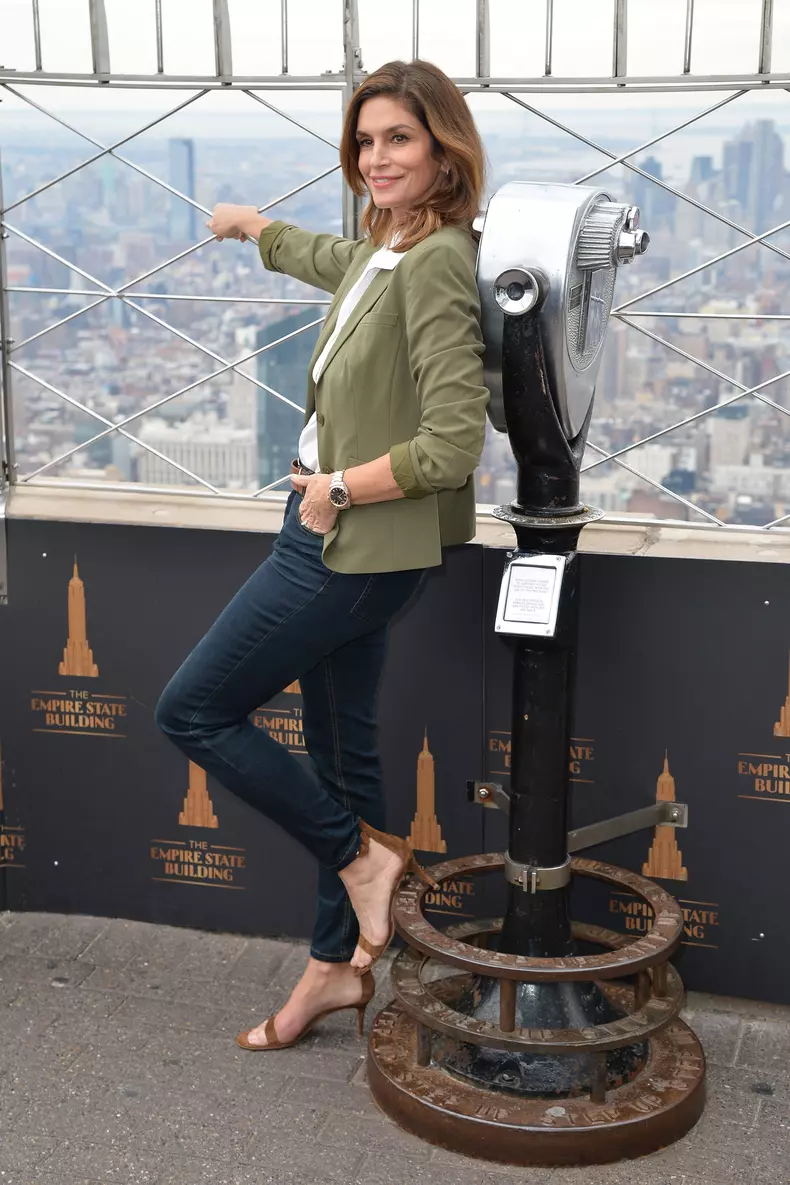 Cindy Crawford at the Empire State Building, 030320