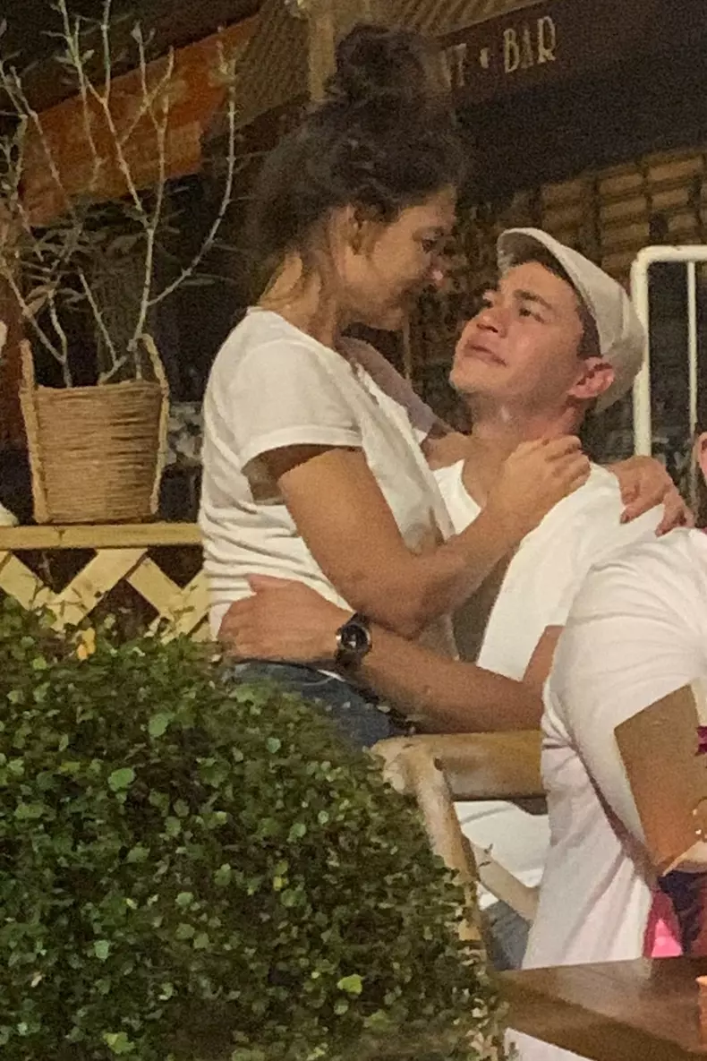 *PREMIUM-EXCLUSIVE* Katie Holmes cuddles up and shares a kiss with new boyfriend Emilio Vitolo in NYC **STRICTLY WEB EMBARGO UNTIL 7PM PDT ON 09/08/20**