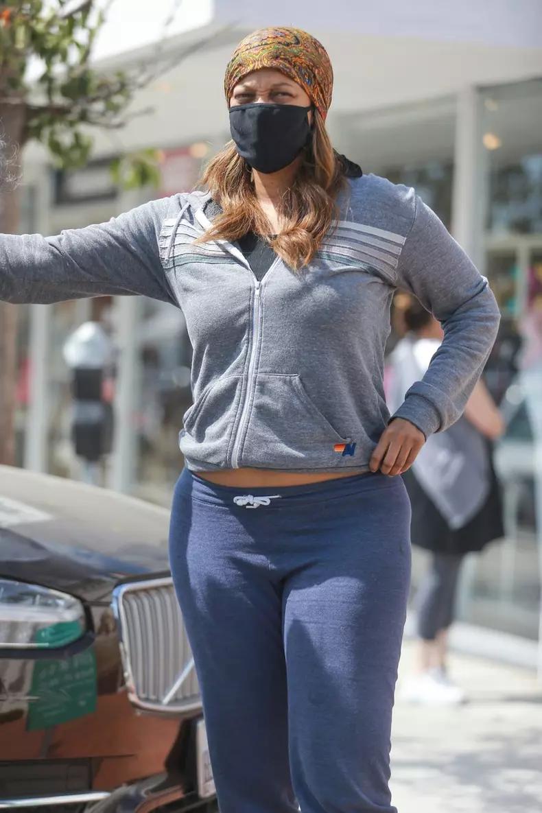 *EXCLUSIVE* Tyra Banks and Louis Bélanger-Martin get lunch at Sunlife