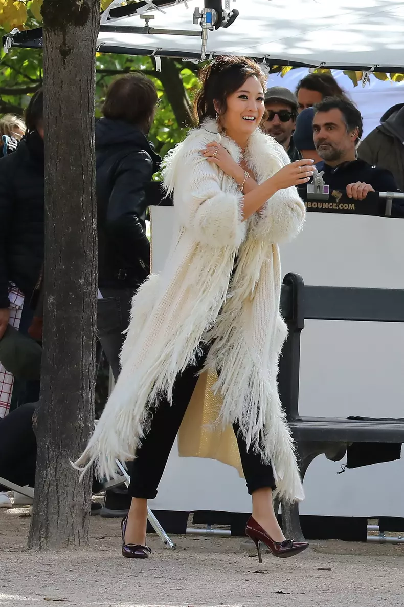 Lily Collins And Ashley Park On Set - Paris