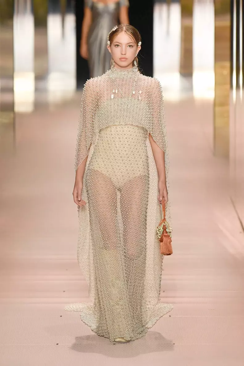 Défilé Haute Couture Fendi collection printemps / été 2021 ŕ Paris