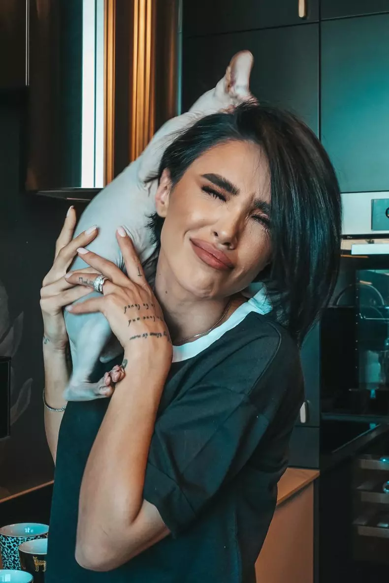 Adelina-Pestritu-animal-de-companie-3