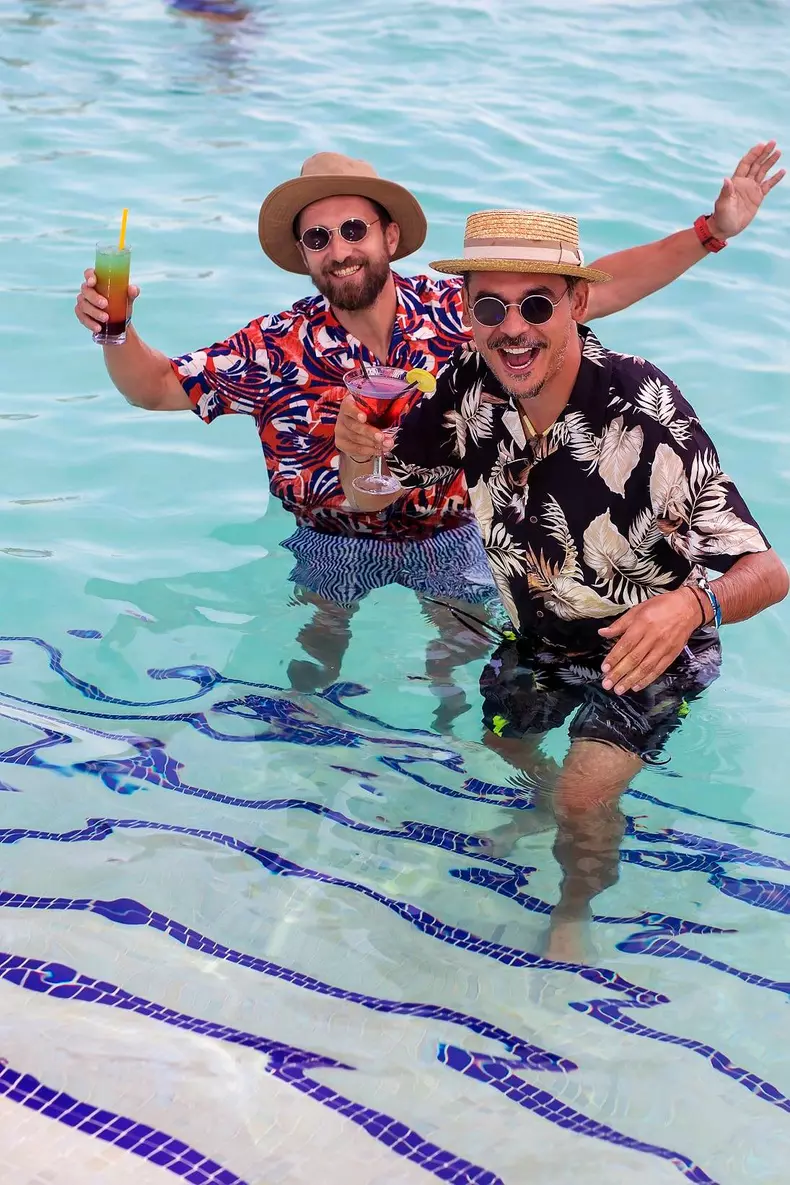 razvan-simion-va-deveni-tatic-9