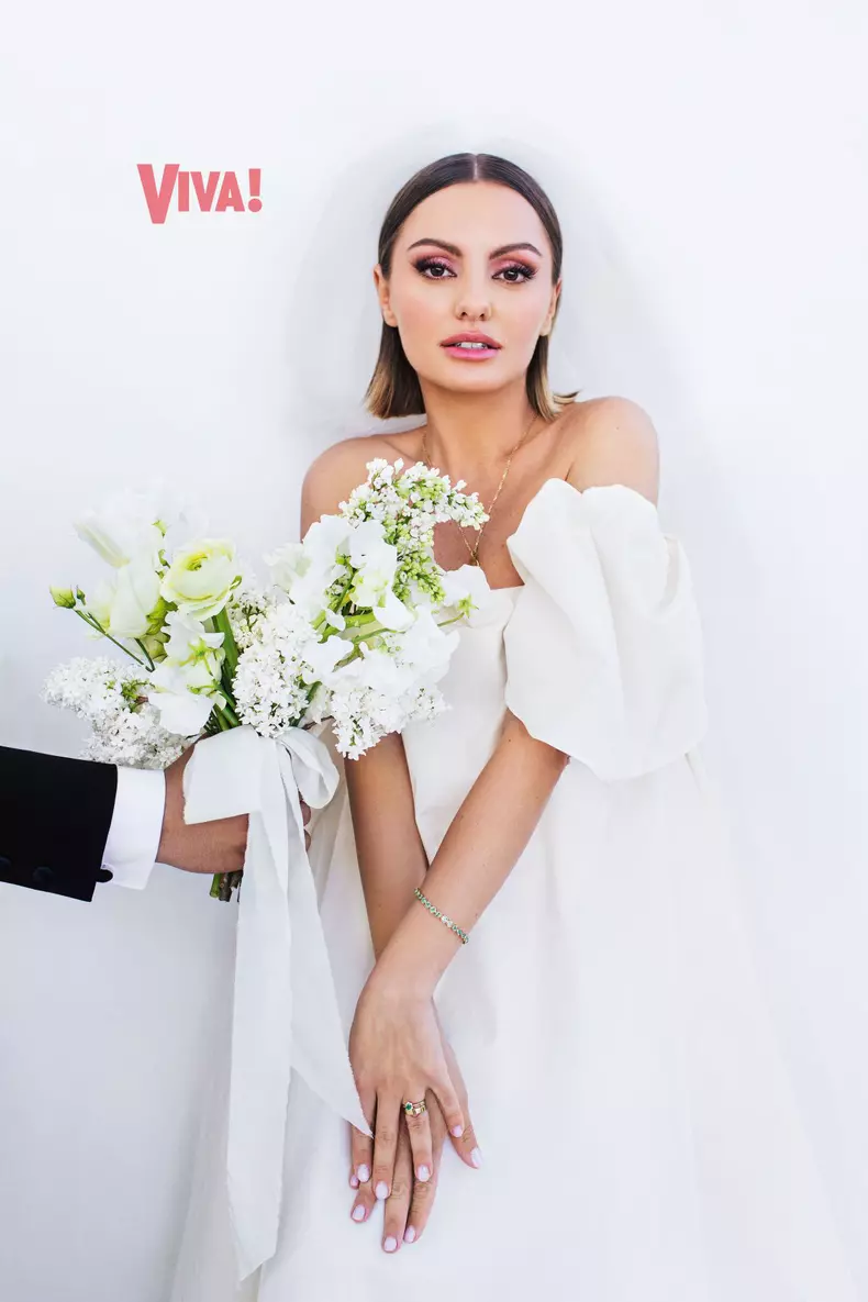 Alexandra-Stan-20