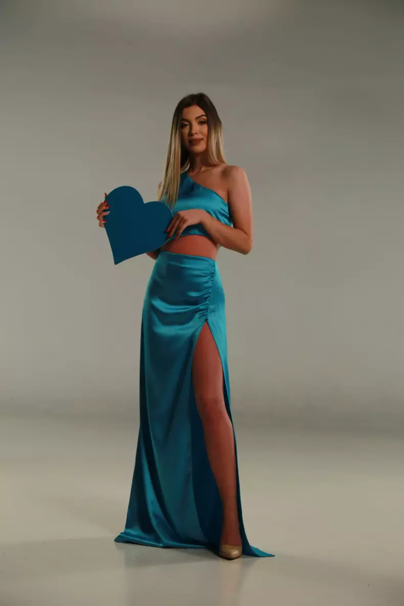 Cine-e-Alexandra-Adelina-Tatucu-de-la-Mireasa-2