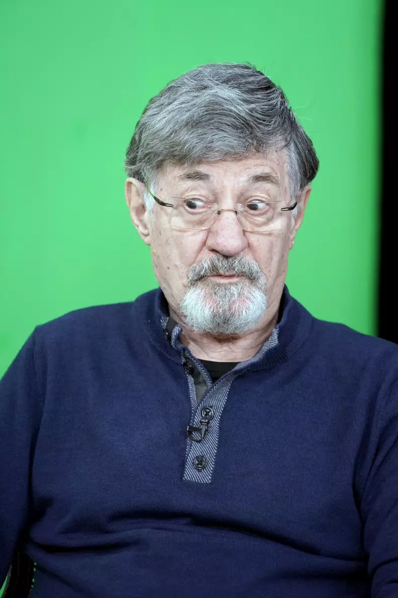 BUCURESTI - INTERVIU - ION CARAMITRU