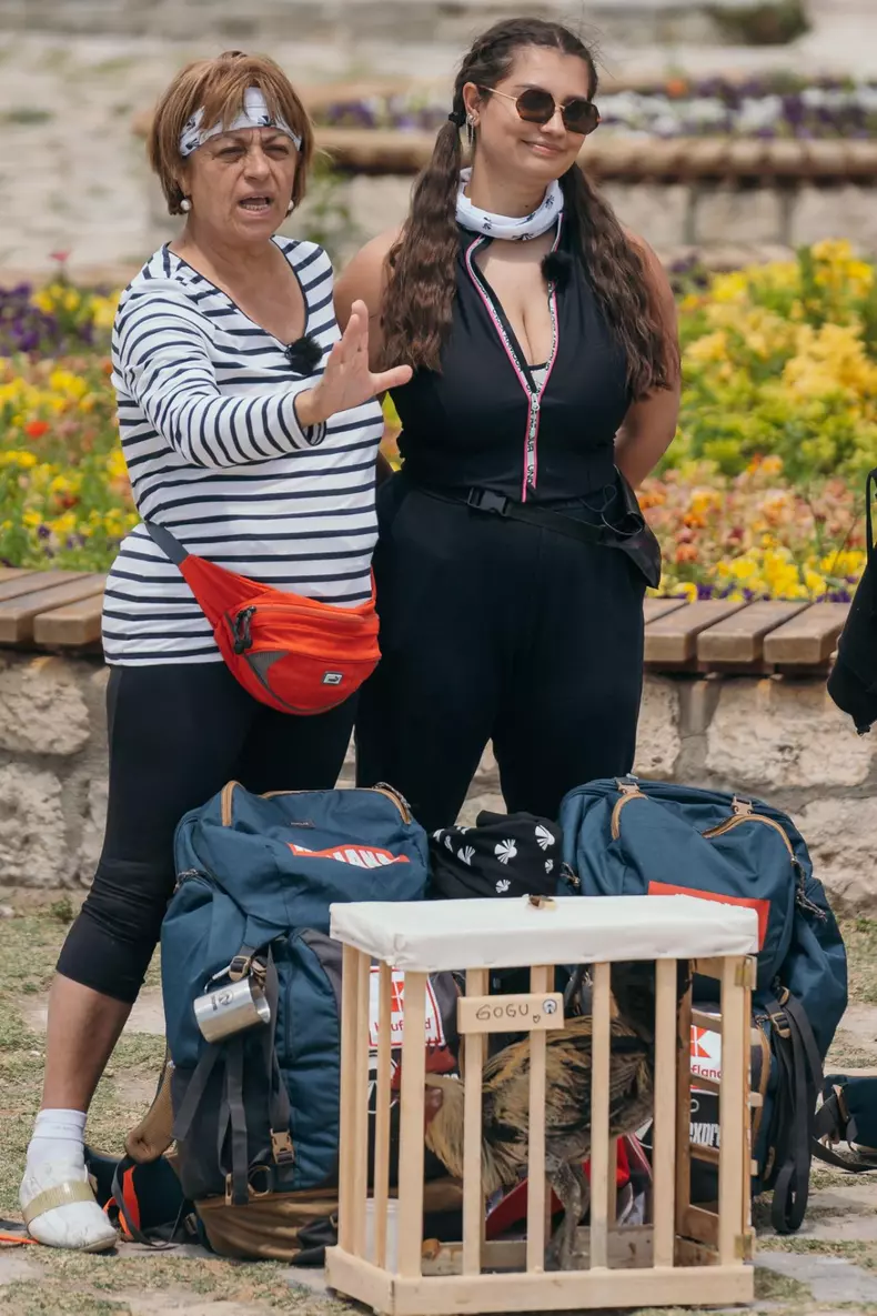 asia-express-editia-din-13-octombrie-2021-critici-pentru-adriana-trandafir-inainte-de-cursa-pentru-ultima-sansa