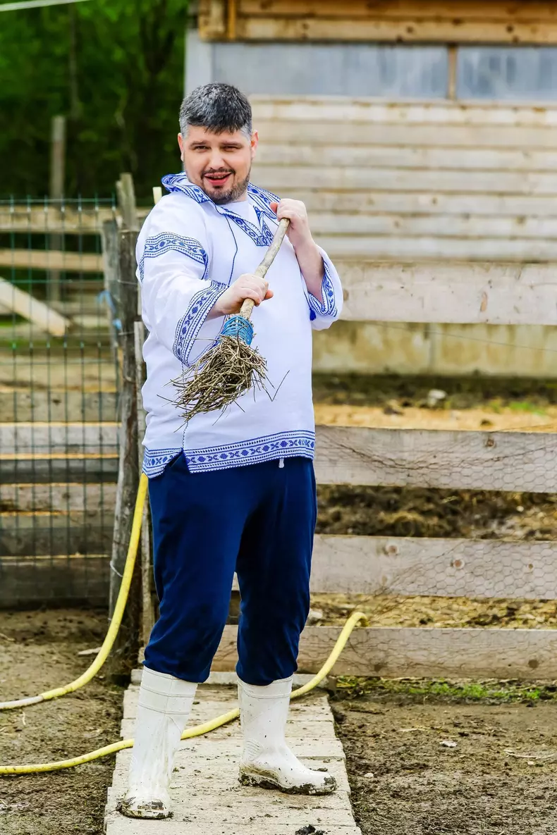 369447l-1360x0-w-01393246