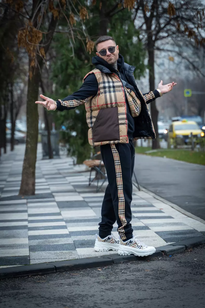 TJ Miles concurent Survivor