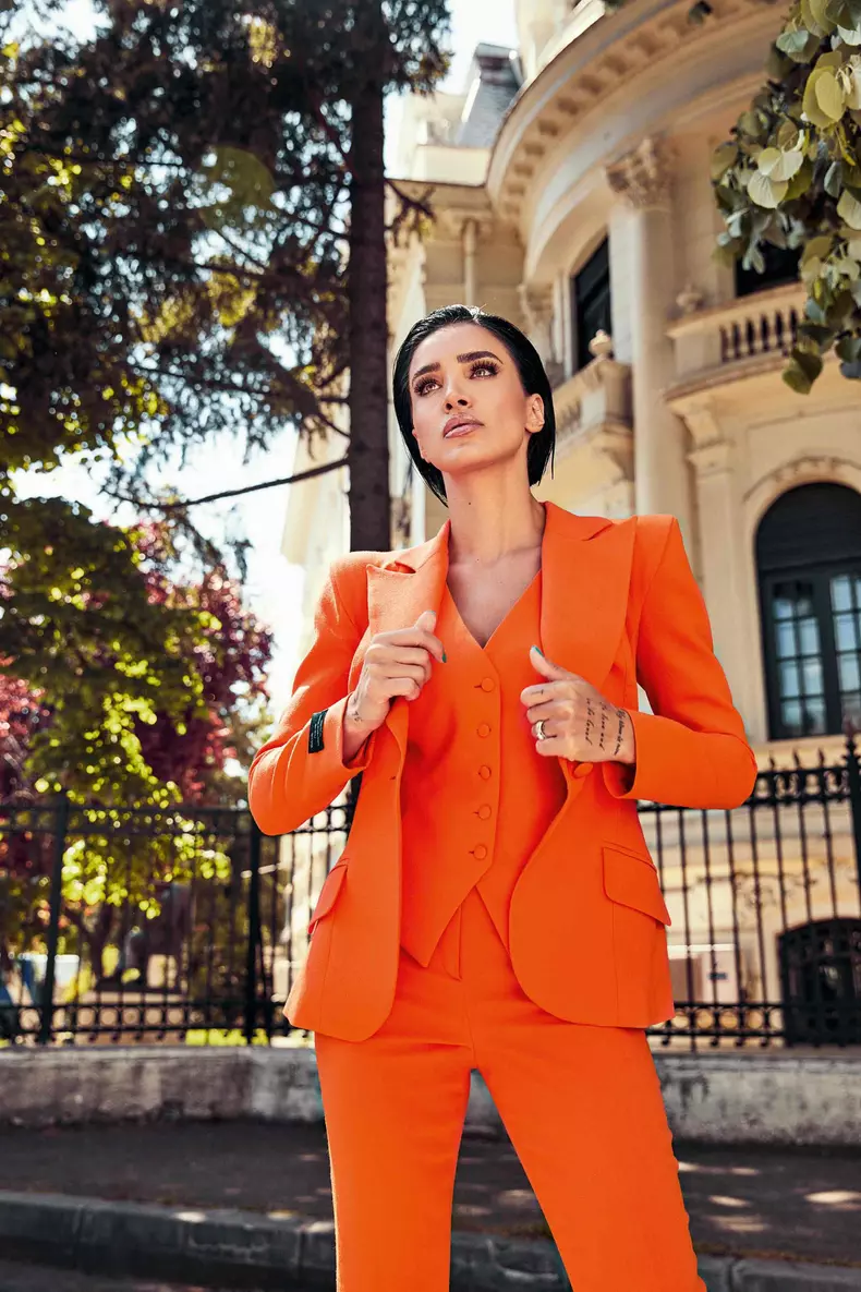 Adelina-Pestritu-1-1