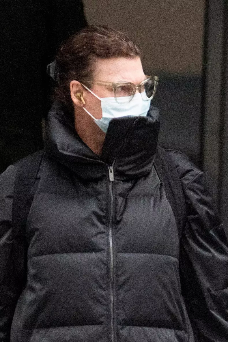 EXCLUSIVE: **PREMIUM EXCLUSIVE RATES APPLY** Linda Evangelista Photographed For The First Time In New York Since Stating She Is "Done Hiding" Following Botched Fat-Freezing Procedure