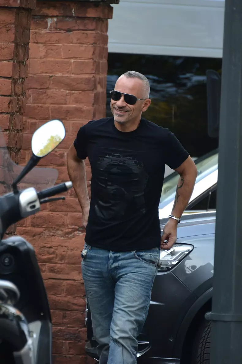 Eros Ramazzotti celebrates his birthday with relatives in Milan