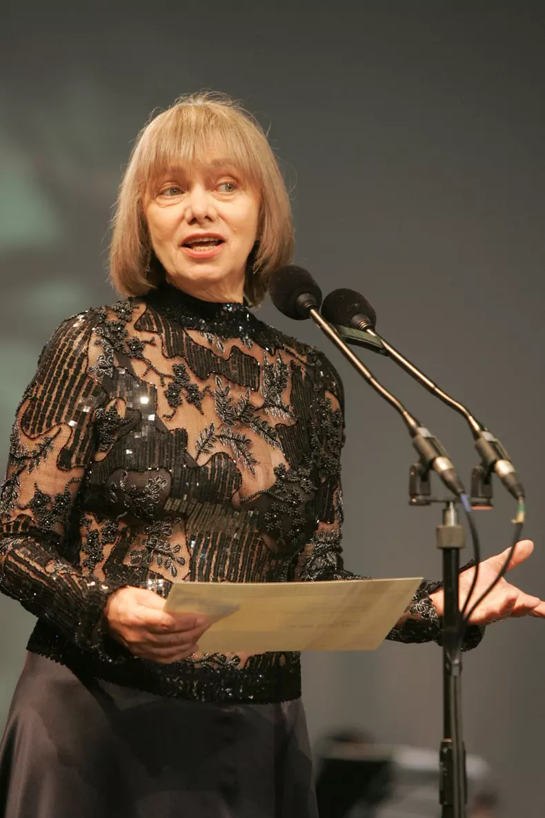 valeria seciu s-a stins din viata