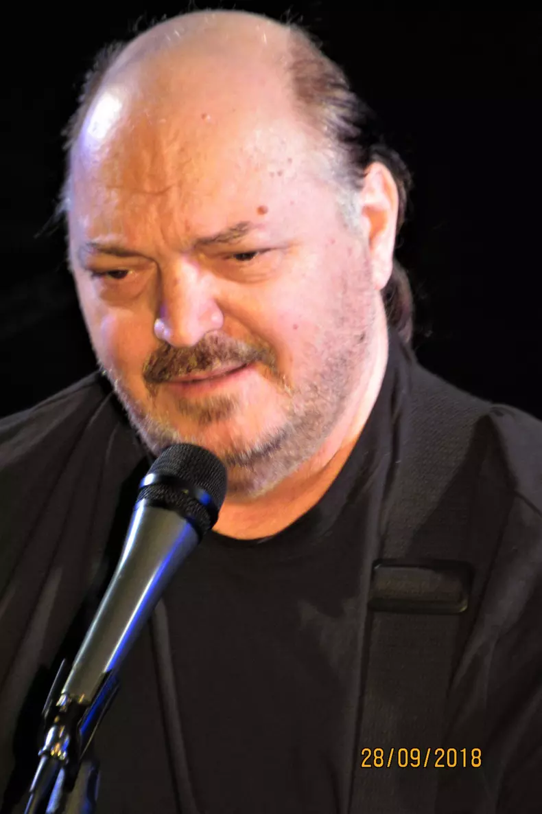 42808495_2192625570769406_8189478970966671360_n