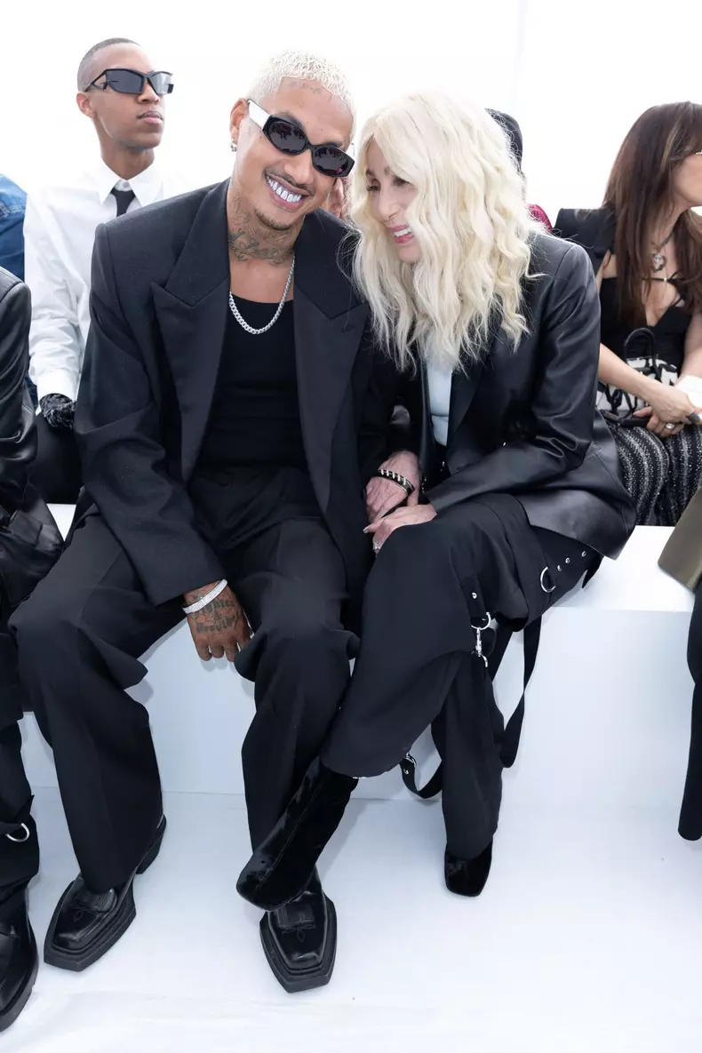 Front row du défilé Givenchy prêt à porter femme Printemps/Été 2024 lors de la Fashion Week de Paris (PFW)