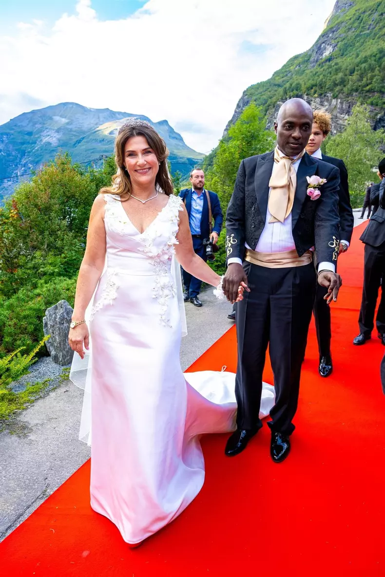 Princess Martha Louise ties the knot with American self-proclaimed shaman Durek Verrett