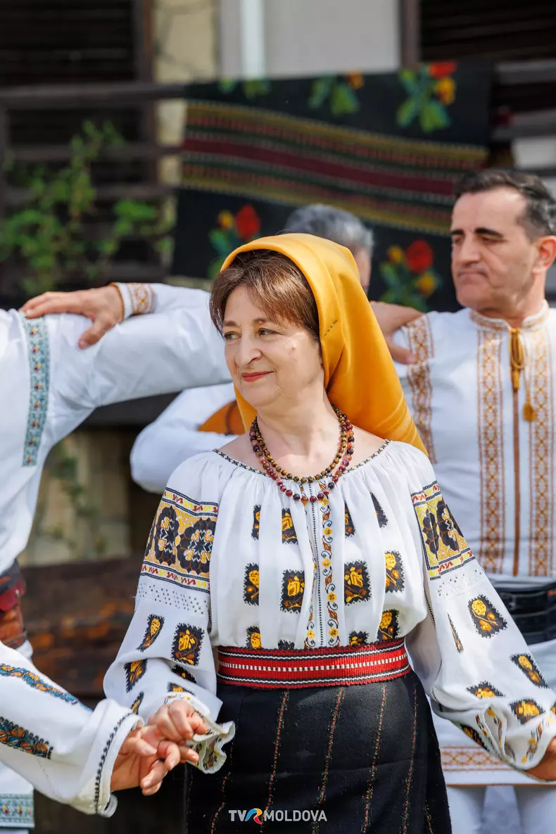 Cine-sunt-Surorile-Osoianu-5