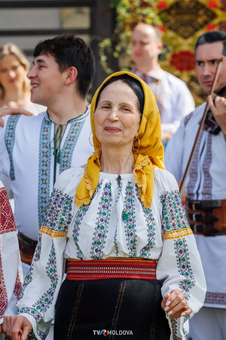 Cine-sunt-Surorile-Osoianu-9