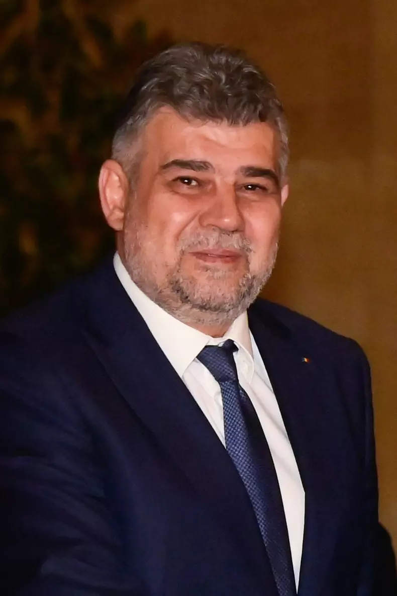 Le premier ministre Michel Barnier accueille Marcel Ciolacu, premier ministre de la Roumanie, pour un dîner d'état à l'hôtel de Matignon à Paris