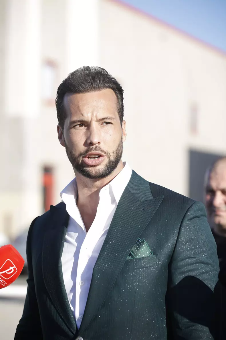 BUCURESTI - ANABI - TRISTAN TATE
