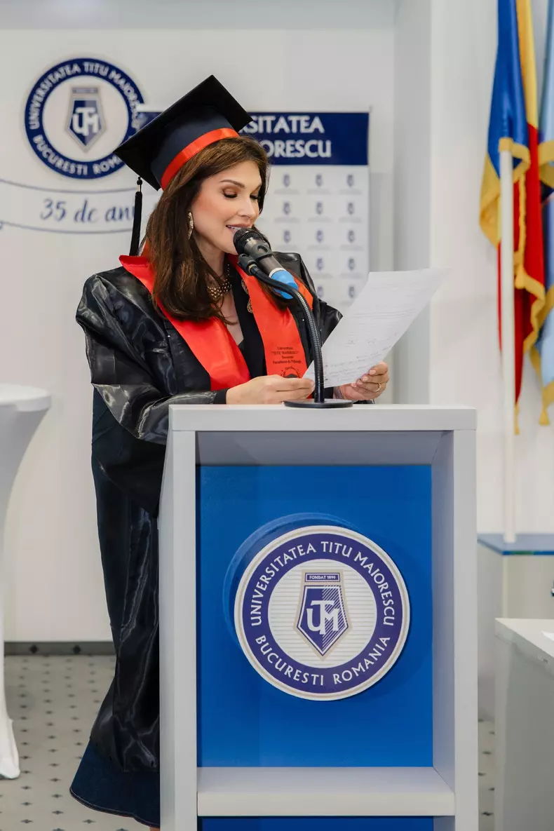 Monica Barladeanu absolvire5
