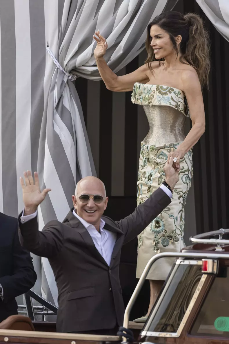 Jeff Bezos and Lauren Sanchez Leave Their Hotel - Venice