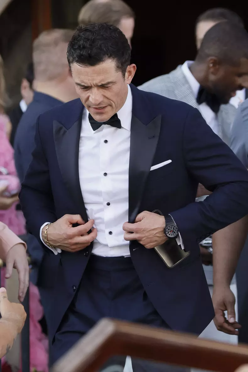 Celebs On Their Way To Bezos-Sanchez Wedding - Venice