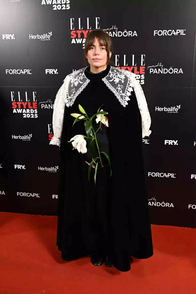 tinute elle14