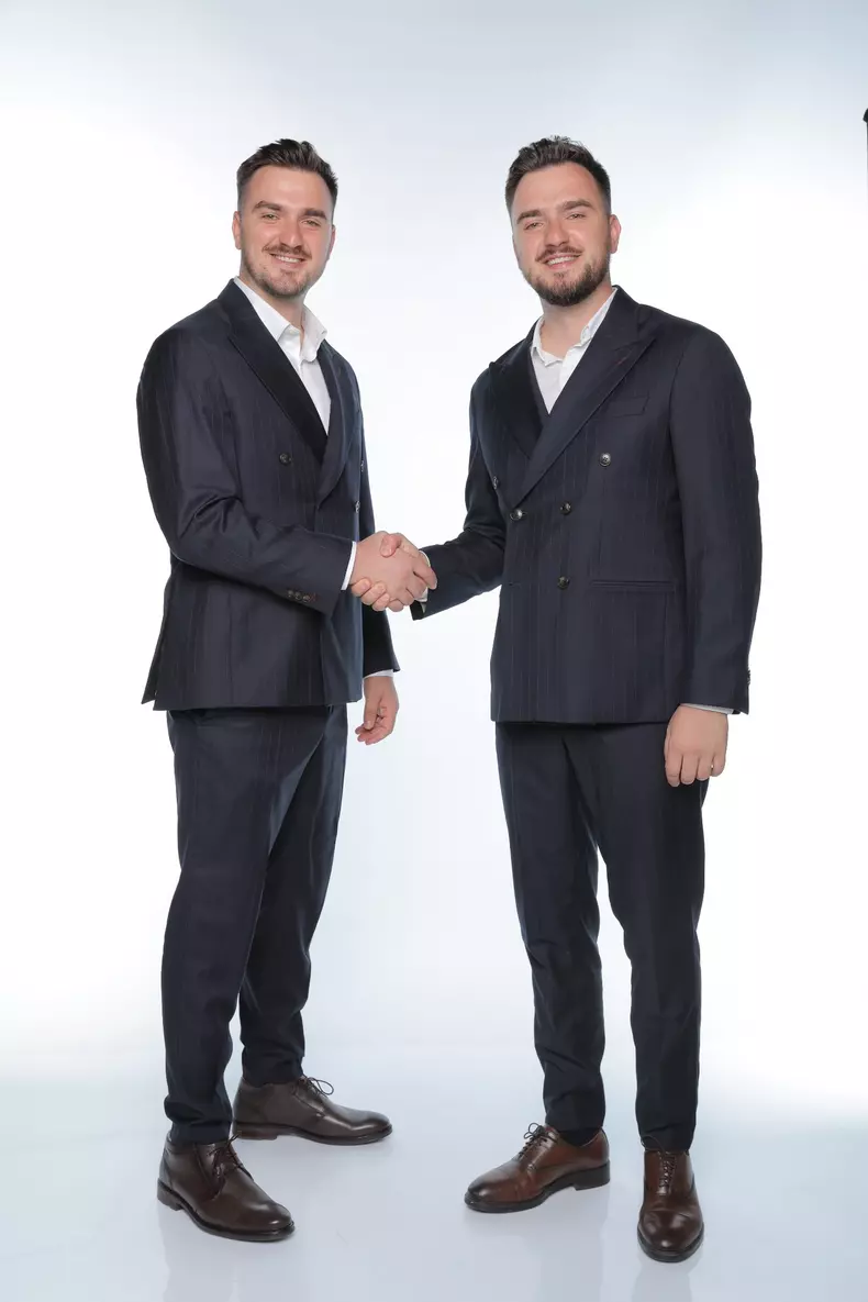 frații Beniamin și Iosif Graur9