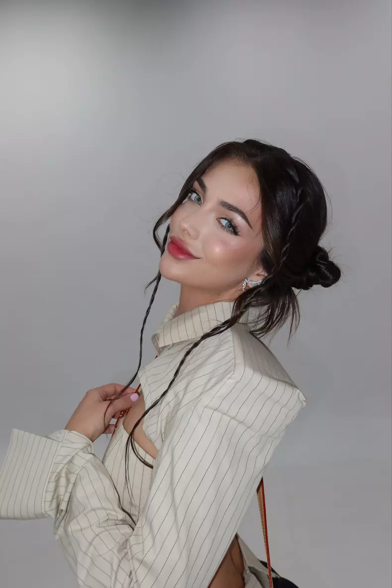 prod_track-files_1298720_extra_pictures_Andreea-Bostanica