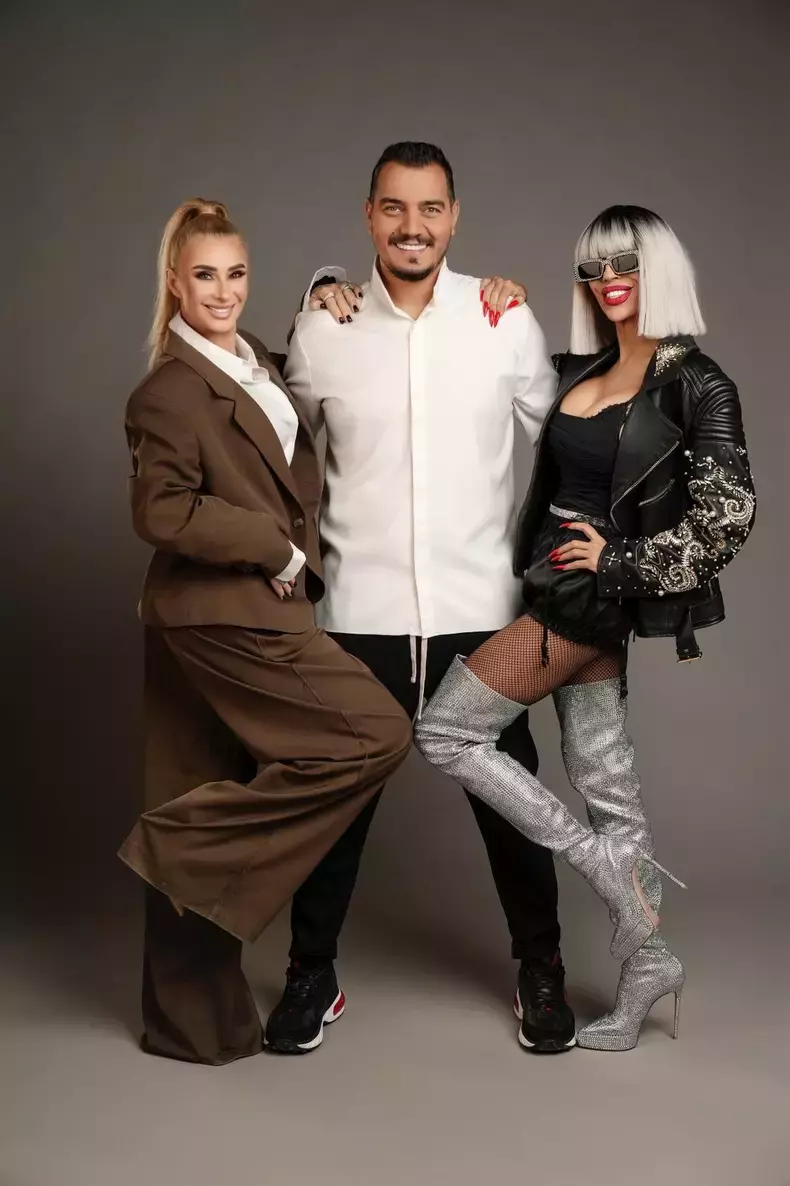 anamaria-prodan-bursucu-si-raluca-badulescu