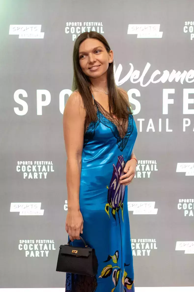 simona-halep-eleganta