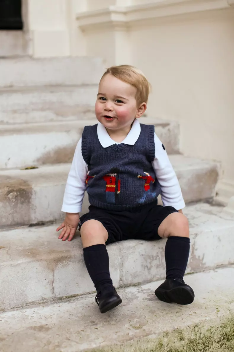 Prințul George a împlinit 10 ani. Detaliu inedit de la fotografia lui aniversară care a atras atenția tuturor