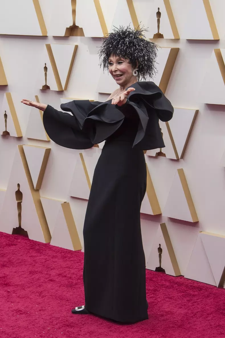 rita-moreno-pe-covorul-rosu