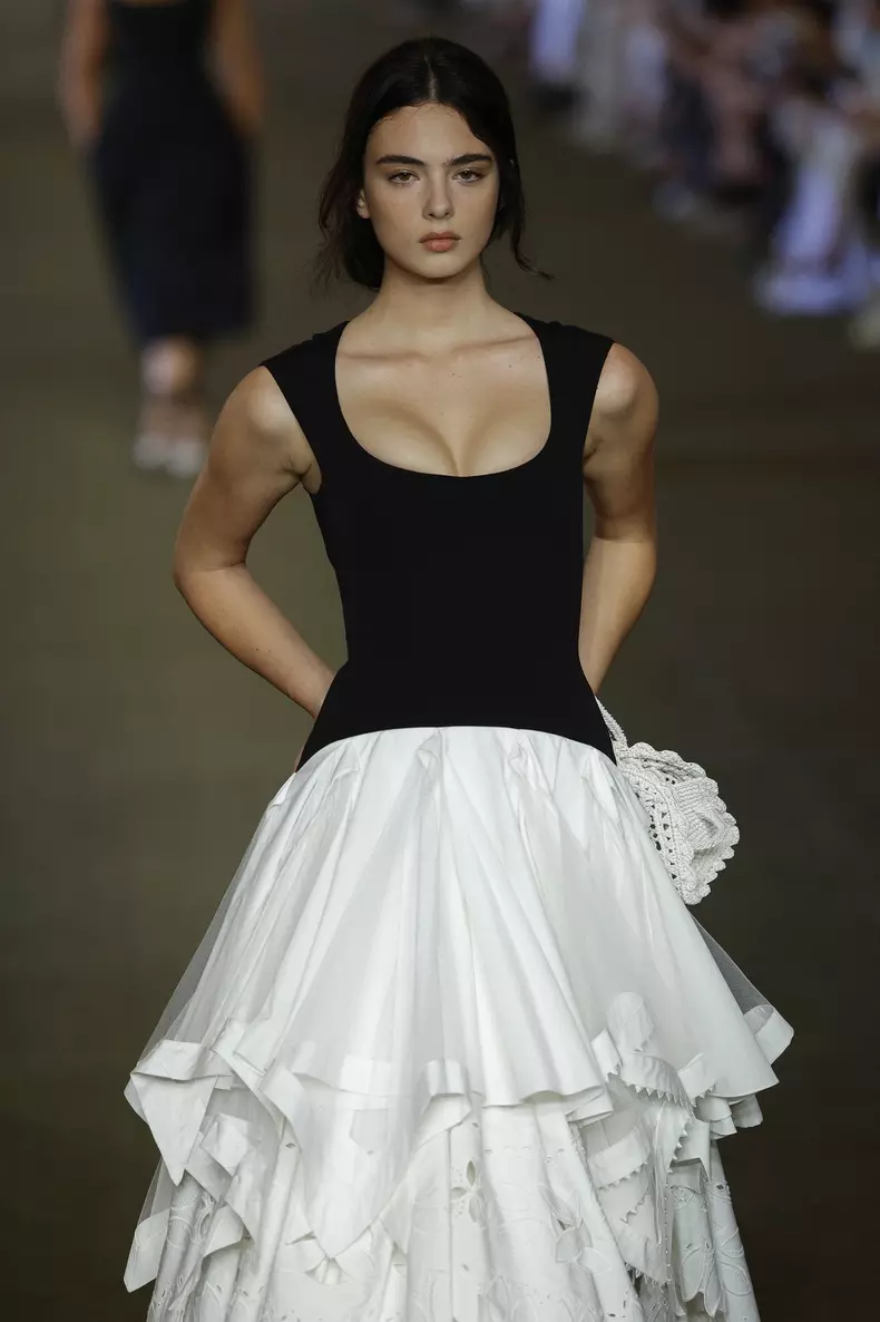 Deva Cassel (3)