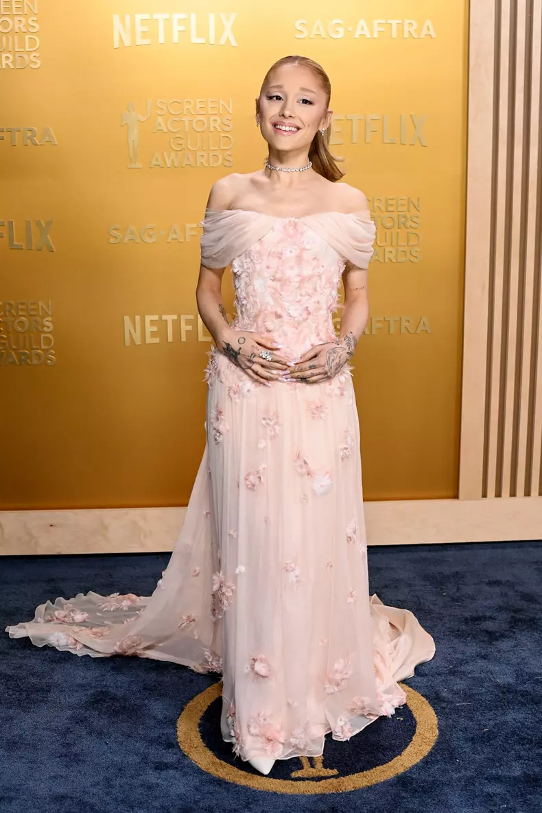 SAG Awards 2025 - Ariana Grande, ținută Loewe