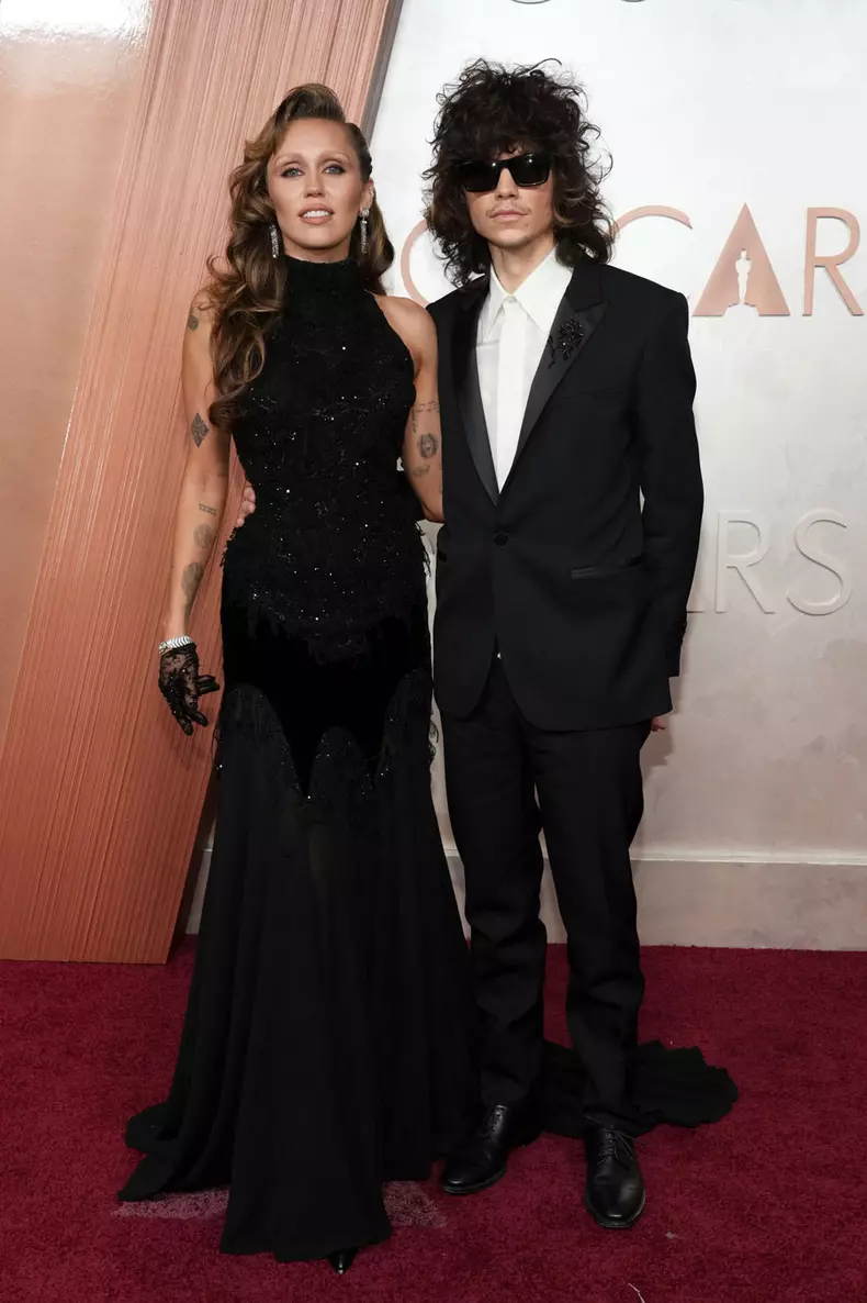 Miley Cyrus & Maxx Morando