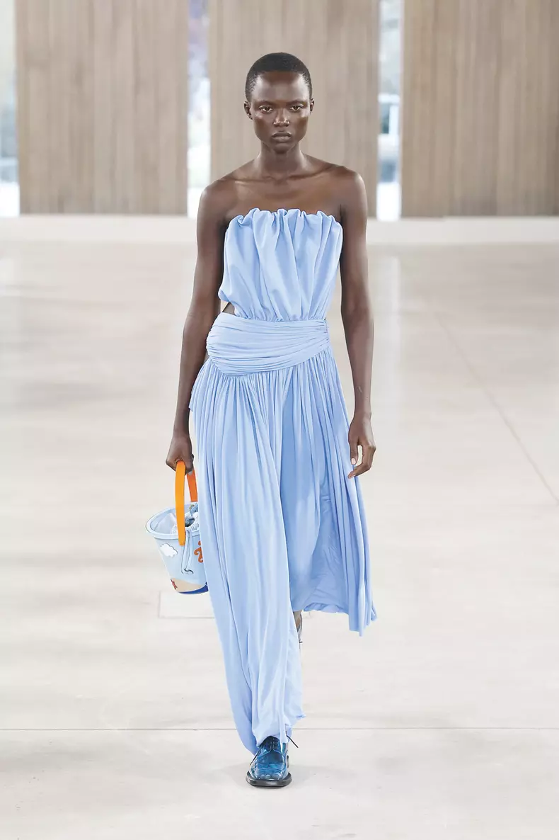 Moschino (1)
