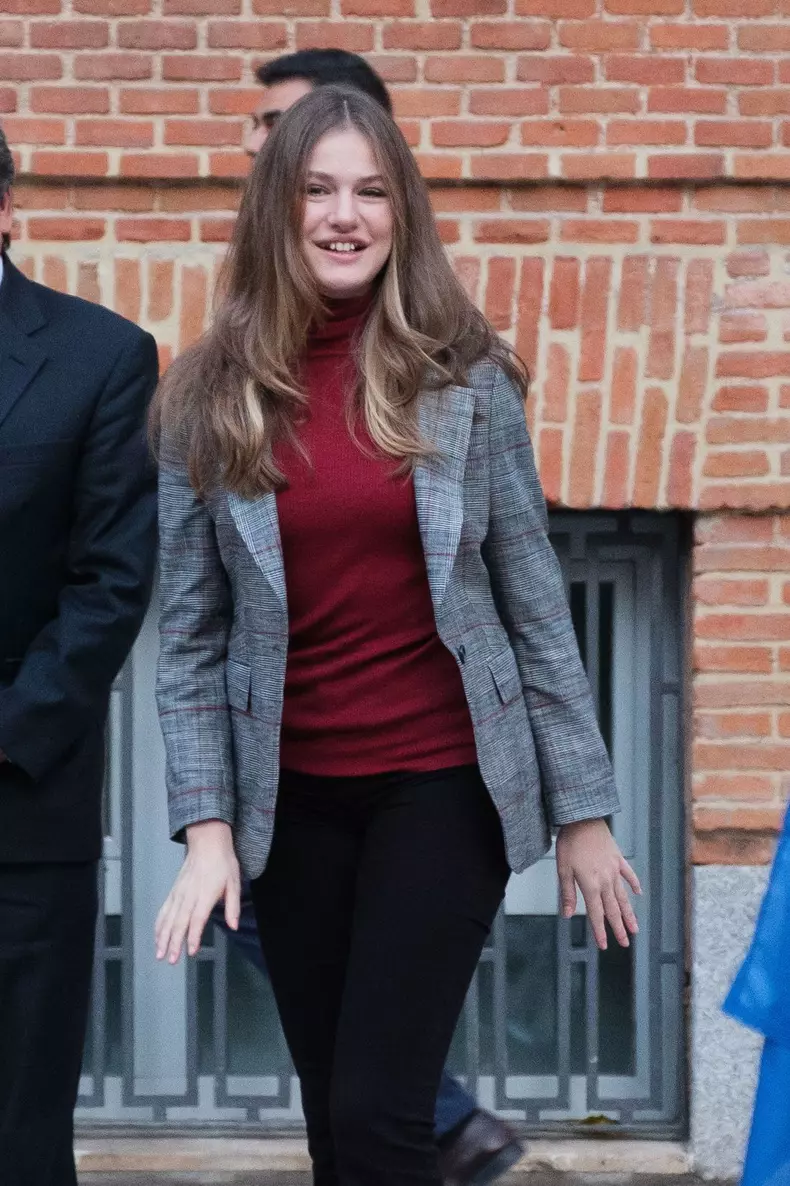 Prințesa Leonor a Spaniei se întâlnește cu tinerii voluntari din programele Crucii Roșii din Madrid, Spania - 15 decembrie 2022