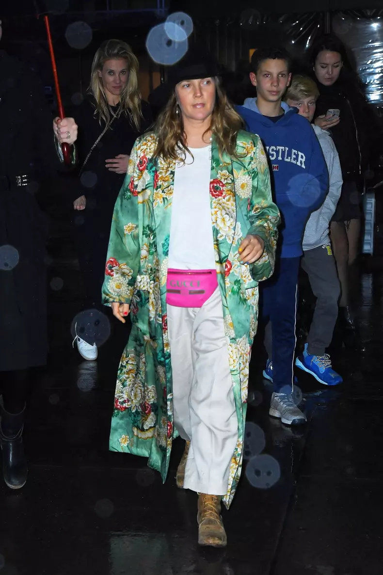 Drew Barrymore arrives at the Z100 Jingle Ball