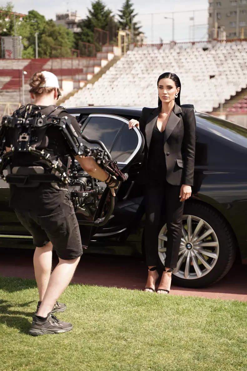 Adelina Pestritu videoclip Smiely