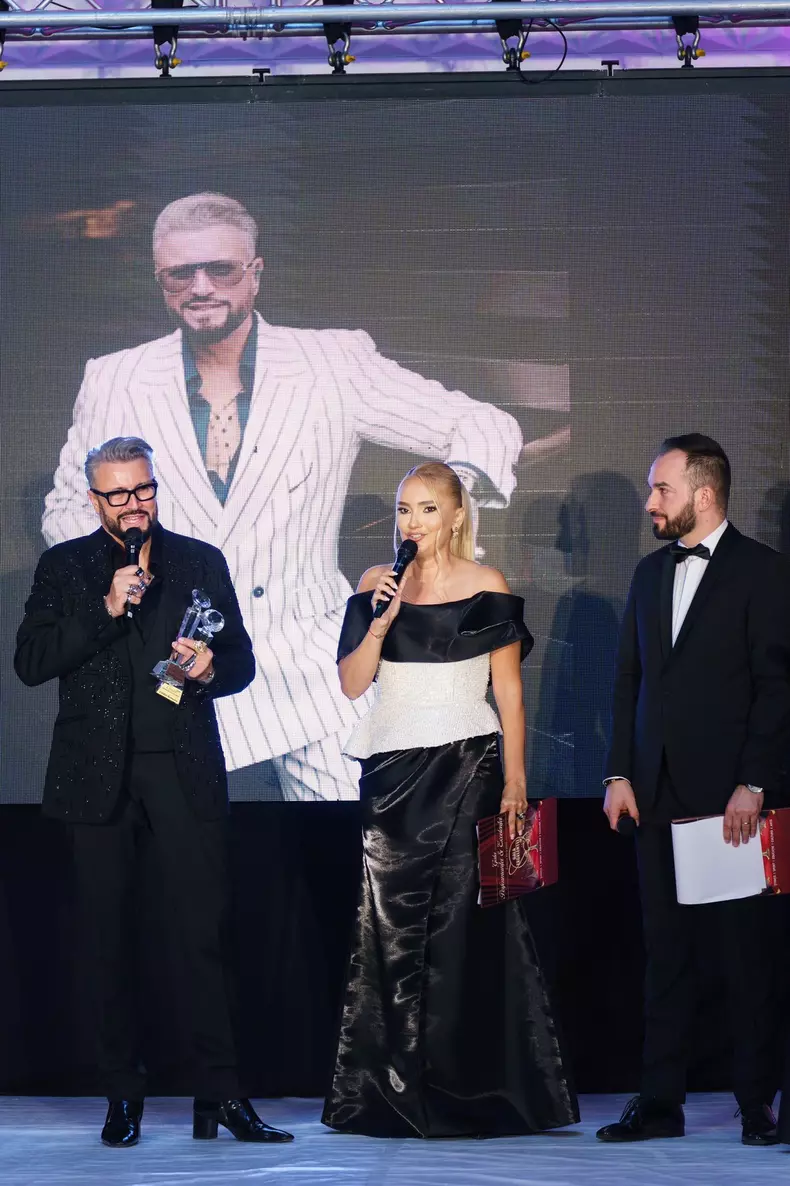 571164486_1367624834732212_1805468440015752856_n