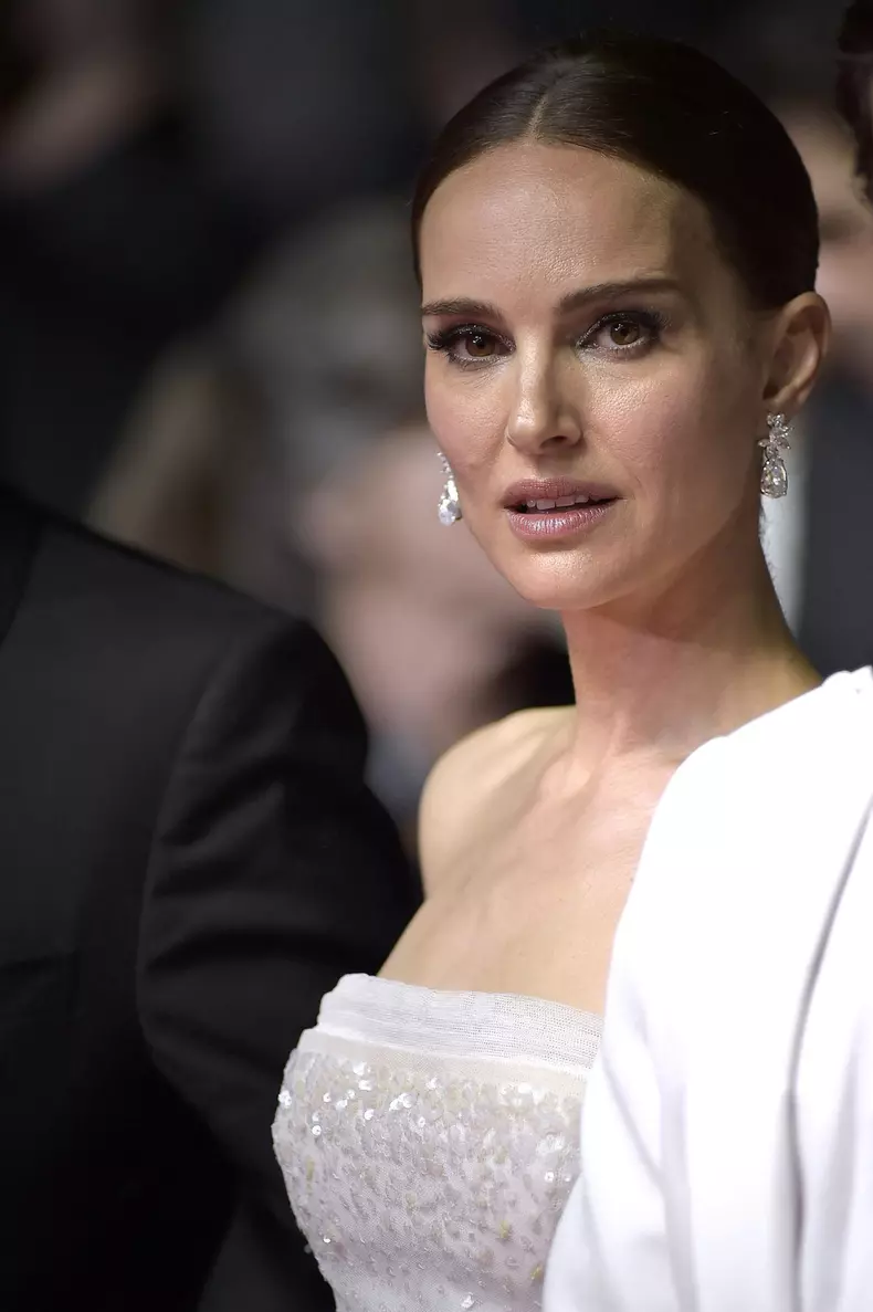 Natalie Portman, înșelată cu o tânără de 25 de ani
