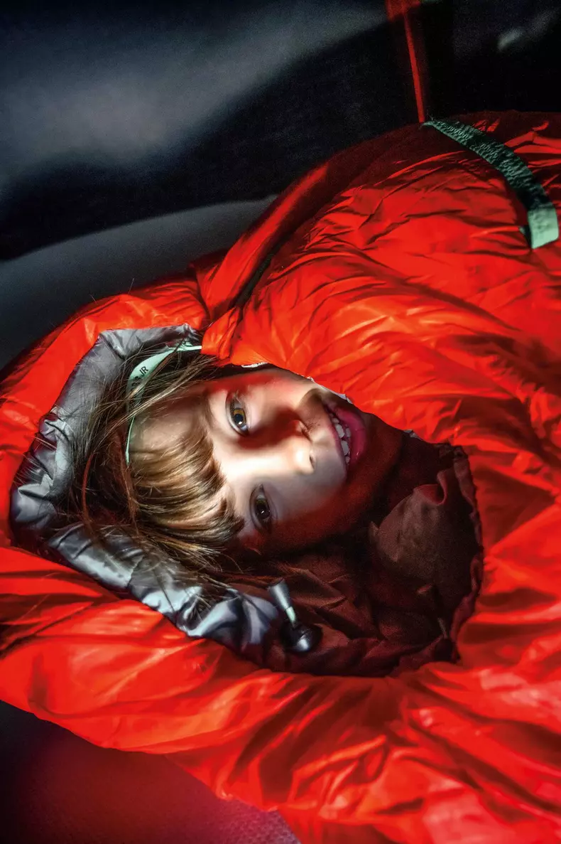 202204Bentley_Bentayga_Dachzelt0703