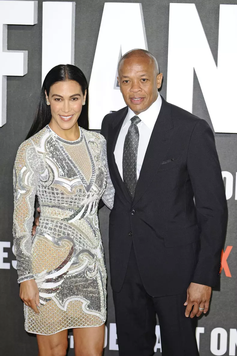 Dr. Dre divorțează de Nicole Young