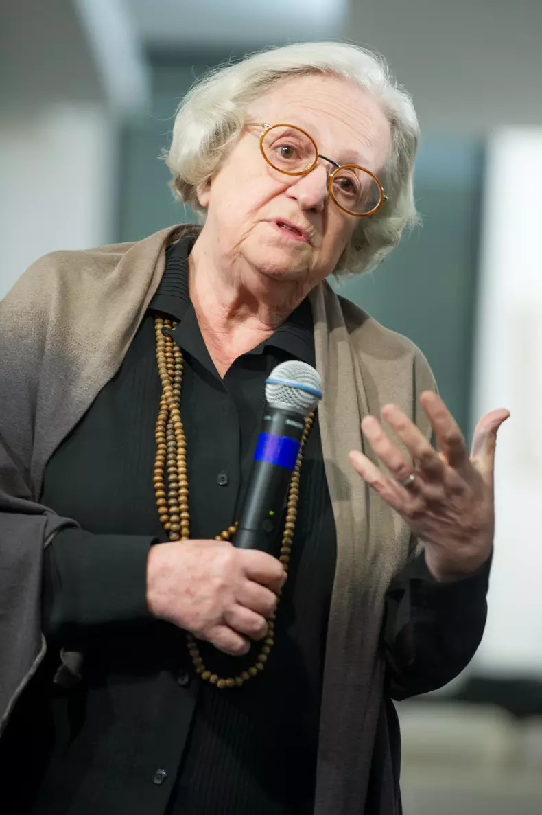 171-expozitieionmanu13