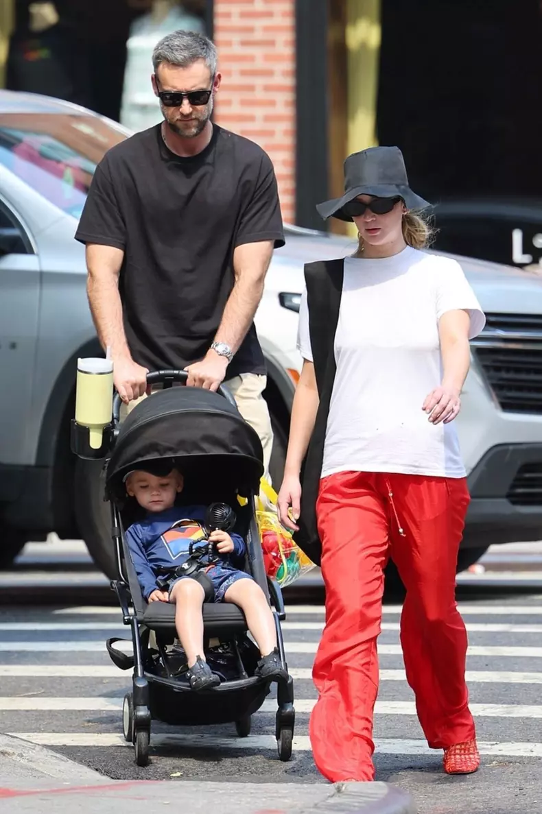 *EXCLUSIVE* Jennifer Lawrence and Cooke Maroney step out for a Summer stroll in the Big Apple