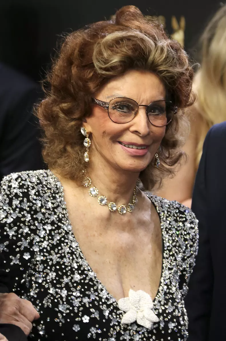 Sophia Loren, de nerecunoscut
