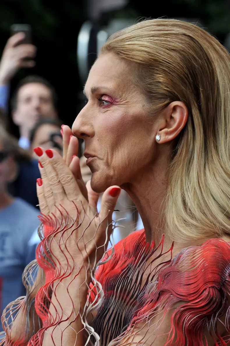 Celine Dion spotted in Paris